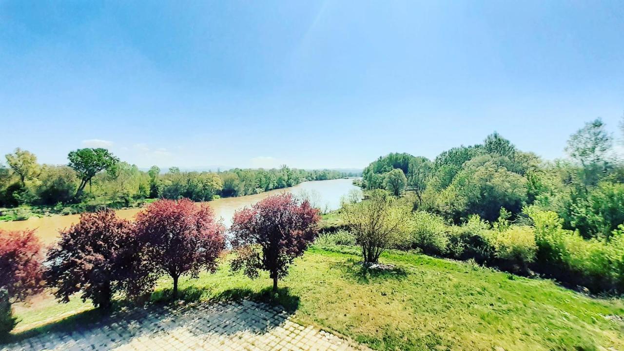 Plaza Otel Varvarin Dış mekan fotoğraf