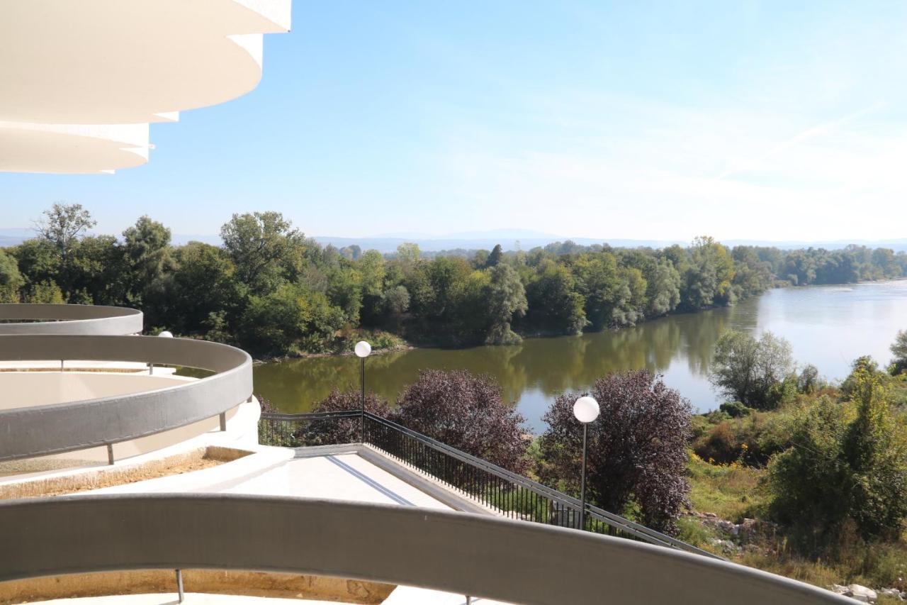 Plaza Otel Varvarin Dış mekan fotoğraf
